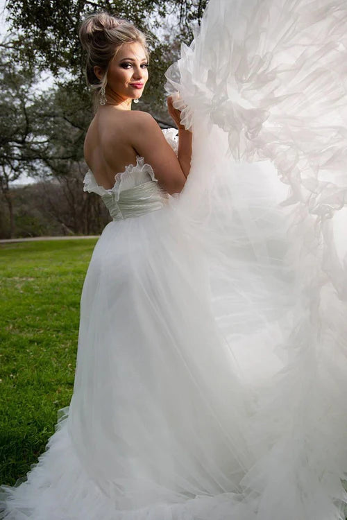 Wholesale Elegant A-Line Wedding Dress Strapless White Tulle White Dresses