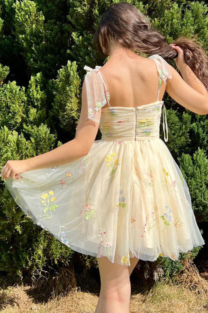 Wholesale Elegant A Line Graduation Dresses Short Floral Embroidery Homecoming Dress