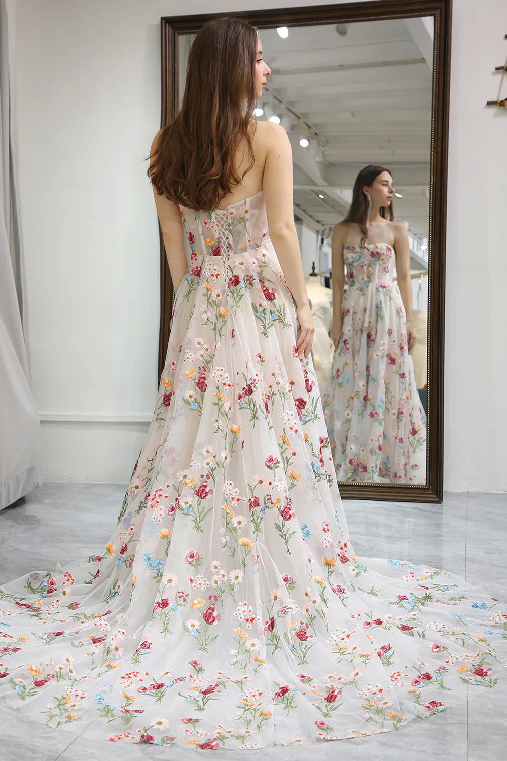 Wholesale A-Line Strapless Sweep Train Tulle Prom Dress with Embroidery