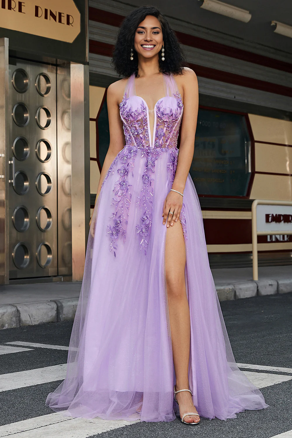 Wholesale Prom Dress A Line Halter Neck Corset with Appliques