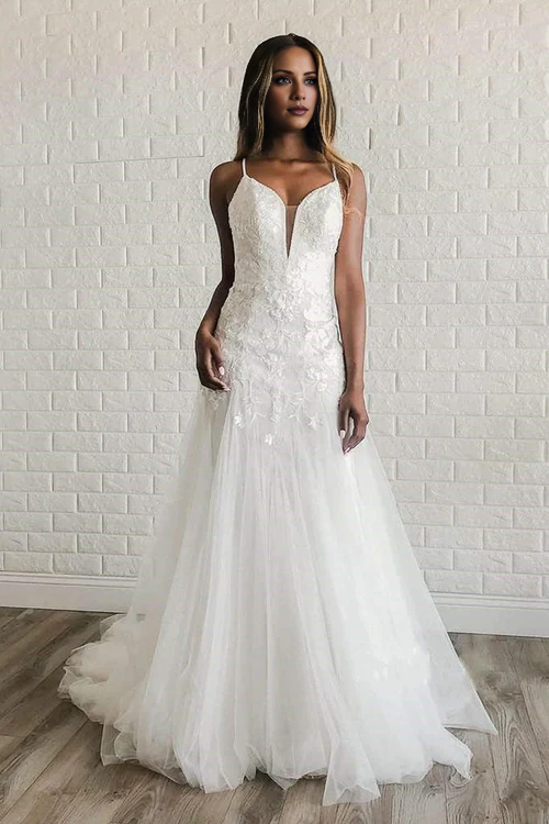 Wholesale Elegant A-Line Tulle White Spaghetti Straps Wedding Dress with Appliques