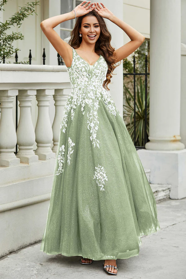 Wholesale Elegant Prom Dresses A-Line Plunging V-neck Evening Dress Tulle Gown