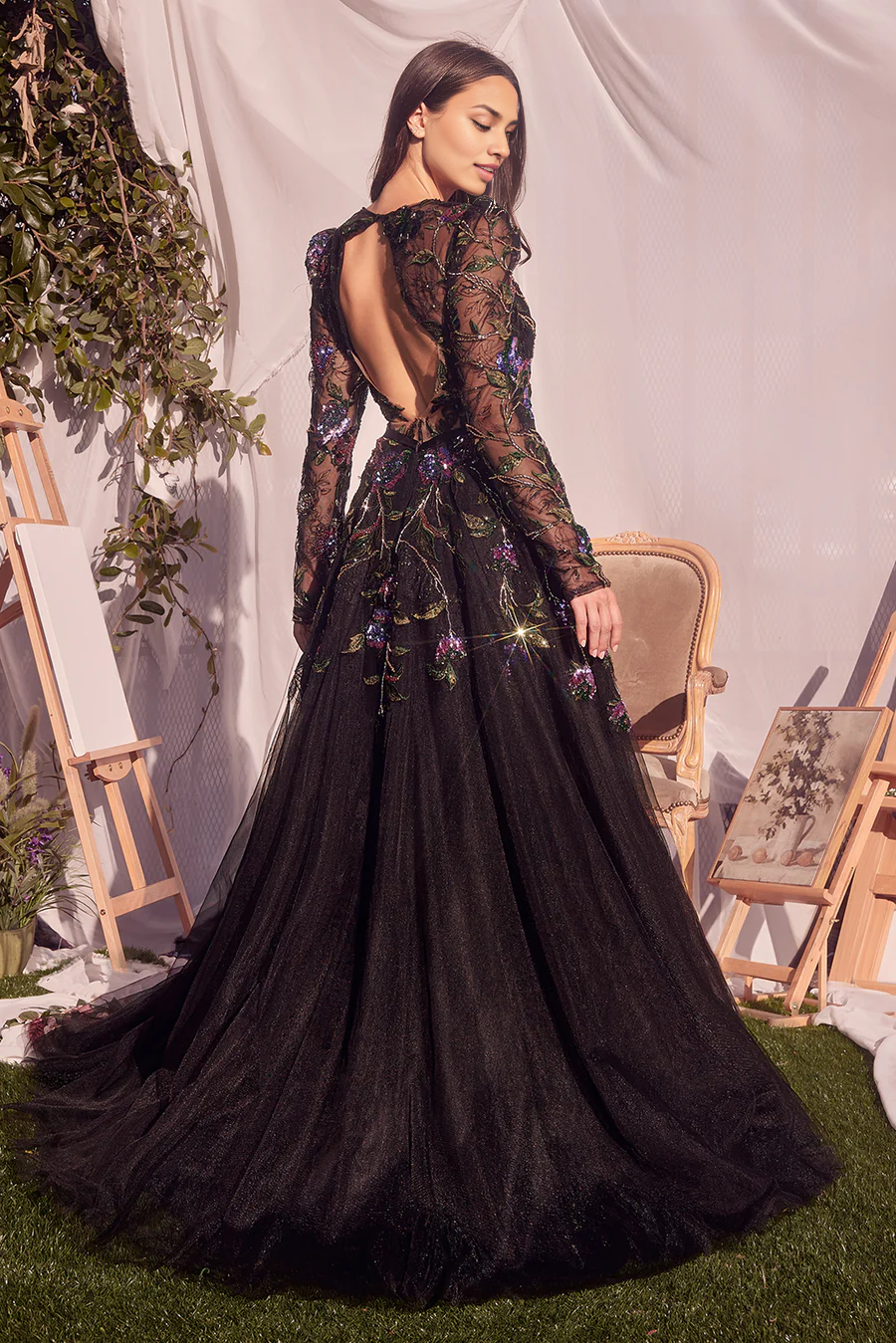 Wholesale Fashionable and Beautiful Black Evening Dress Stickers Long Sleeves Prom Dresses