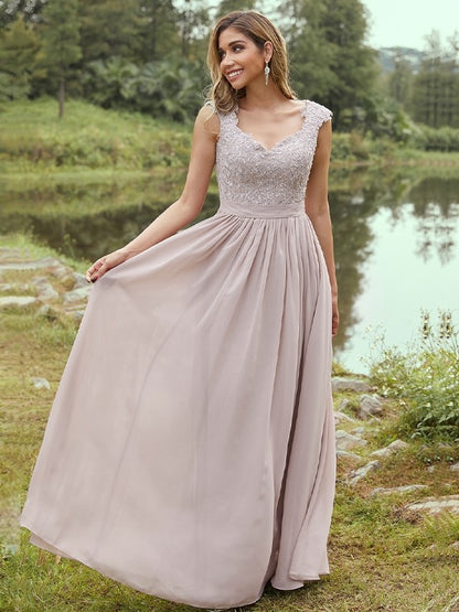 Wholesa A-Line/Princess Chiffon Applique Sweetheart Sleeveless Floor-Length Bridesmaid Dresses