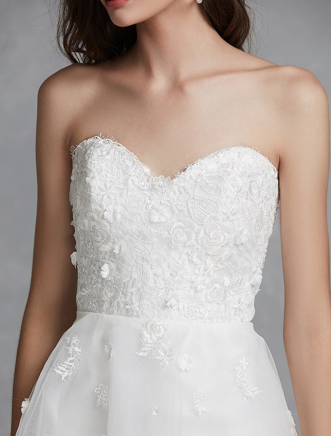 Wholesale Reception Little White Dresses Wedding Dresses A-Line Sweetheart Strapless Asymmetrical Lace Bridal Gowns With Appliques Summer Wedding Party