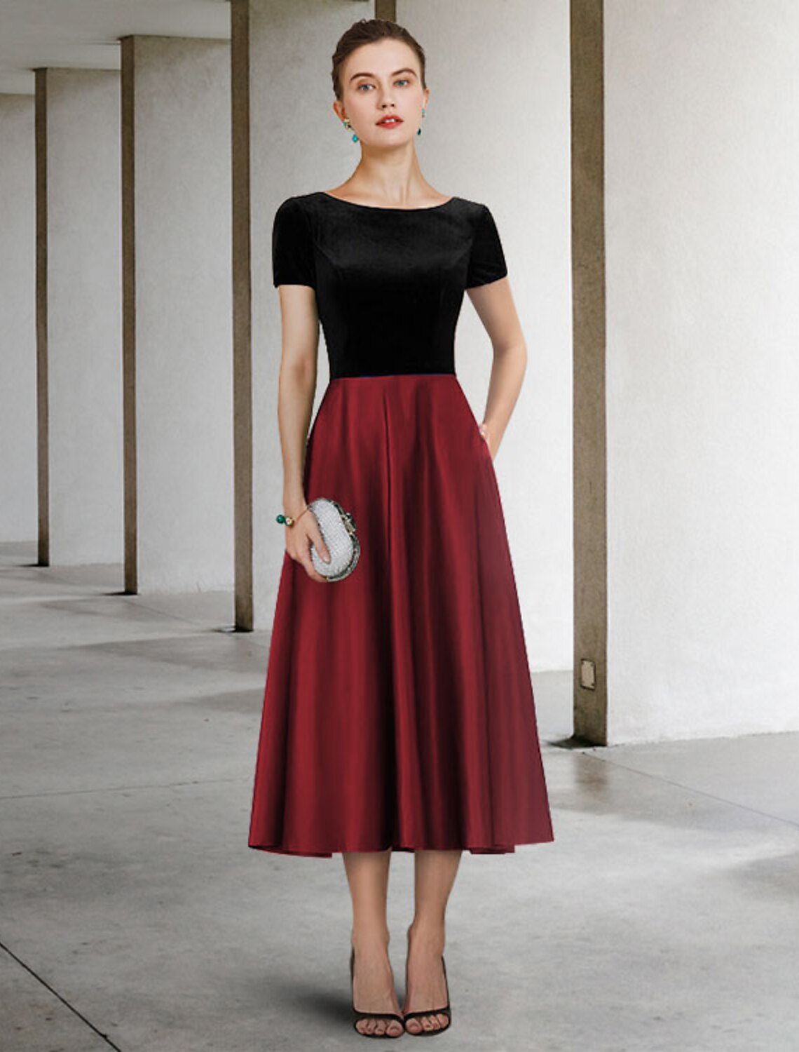 Wholesa A-Line Mother of the Bride Dress Elegant Jewel Neck Tea Length Satin Velvet Short Sleeve with Pleats Color Block