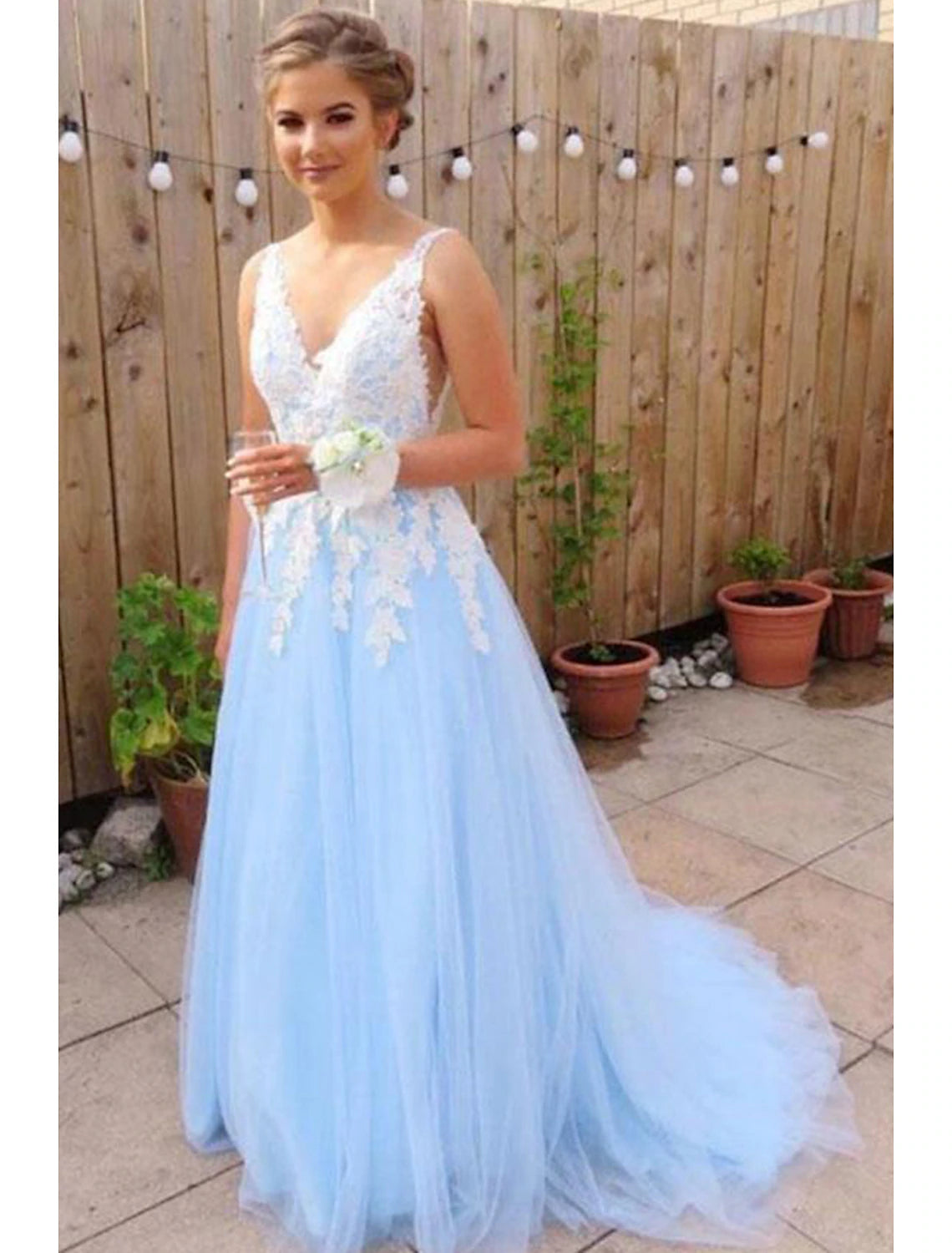 Wholesale A-line/Princess V Neck Sleeveless Court Train Tulle Prom Dress With Appliqued