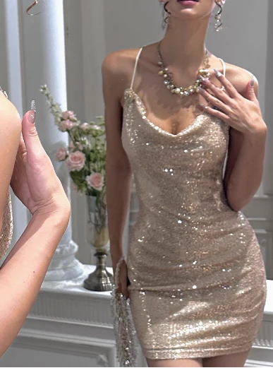 Aimishang Sparkly Sheath Spaghetti Straps Sleeveless Sequins Short Homecoming Dress Fashion Birthday Party Dress