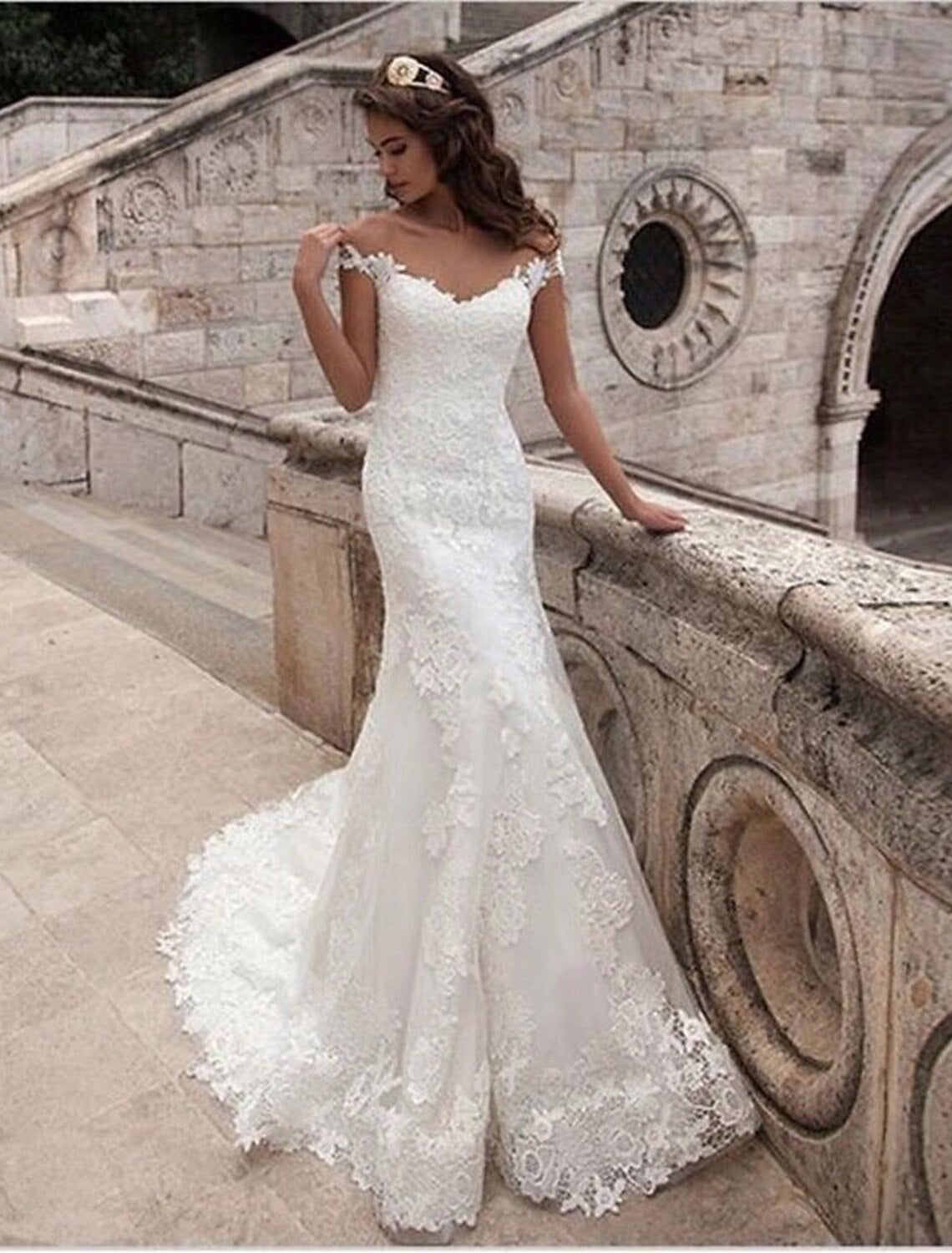 Wholesale der Cap Sleeve Court Train Lace Bridal Gowns With Appliques 2023 Summer Wedding Party