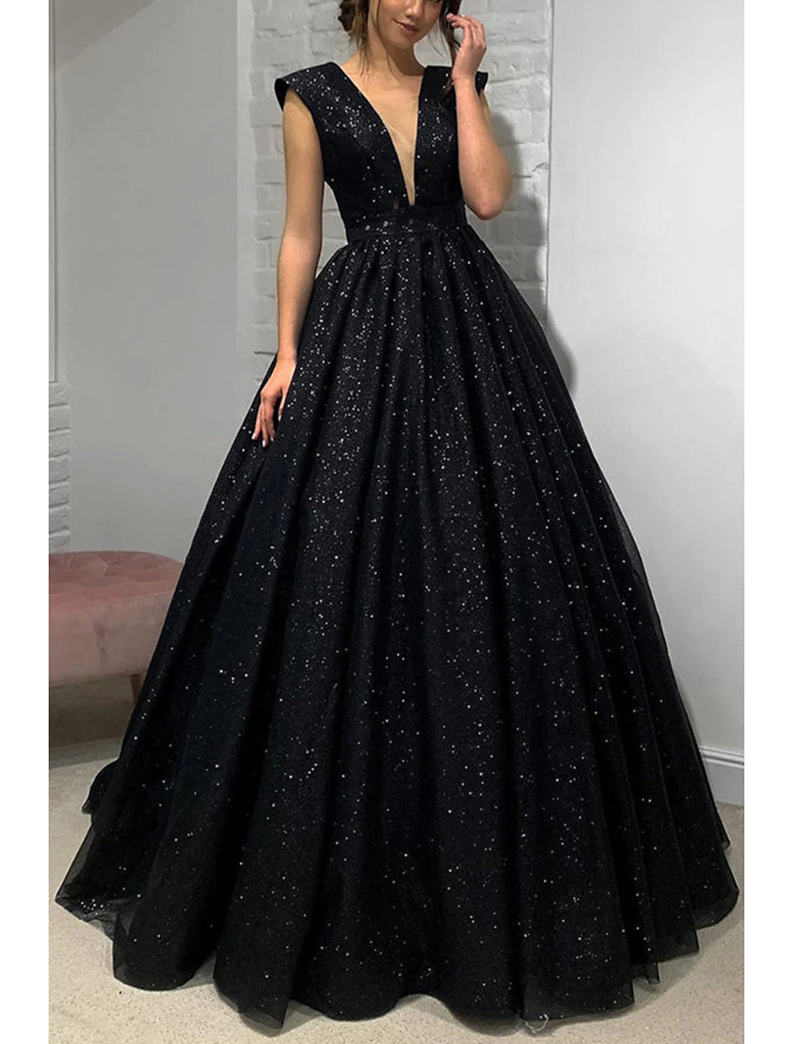 Wholesale Ball Gown A-Line Prom Dresses Sparkle & Shine Dress Formal Sweep / Brush Train Sleeveless V Neck Wednesday Addams Family Tulle Backless with Pleats