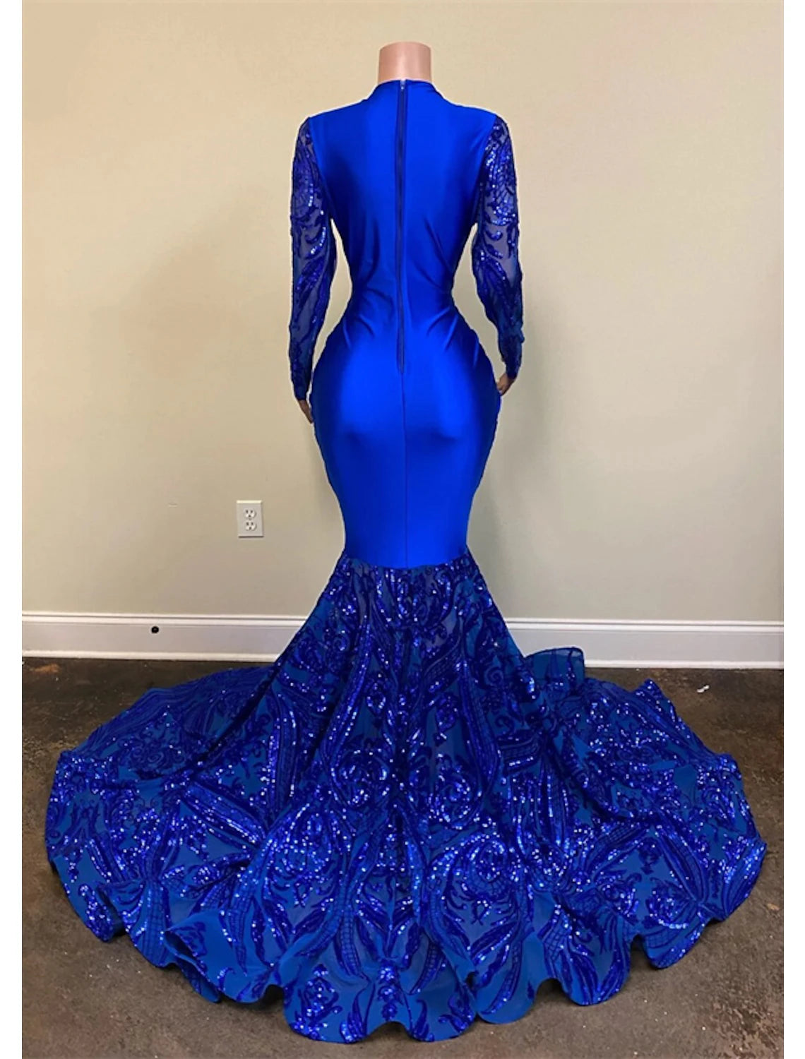 Wholesa  Mermaid / Trumpet Evening Gown Sparkle & Shine Dress Carnival Formal Court Train Long Sleeve V Neck African American Sequined with Beading Sequin