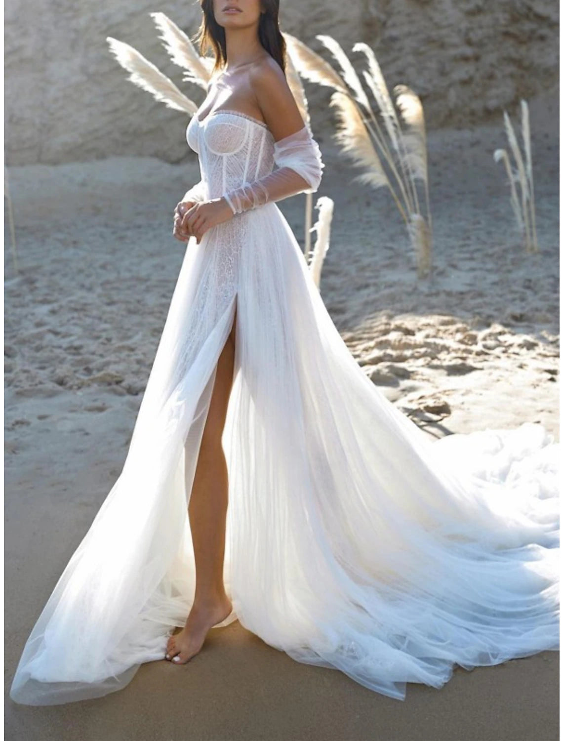 Wholesa Beach Sexy Wedding Dresses A-Line Sweetheart Strapless Court Train Lace Bridal Gowns With Pleats Split Front