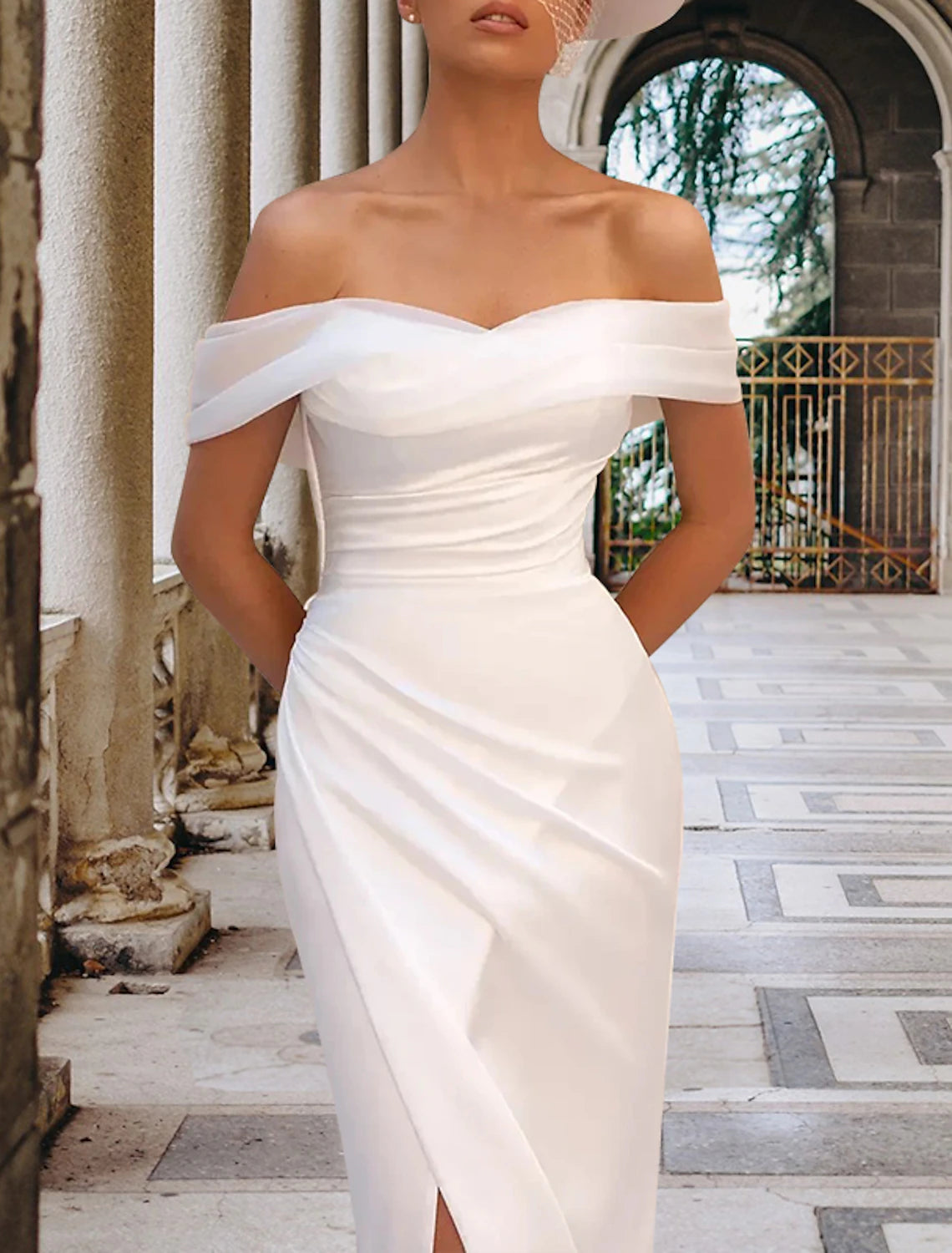 Wholesa Hall Casual Wedding Dresses Sheath / Column Off Shoulder Cap Sleeve Court Train Satin Bridal Gowns With Split Front Side-Draped