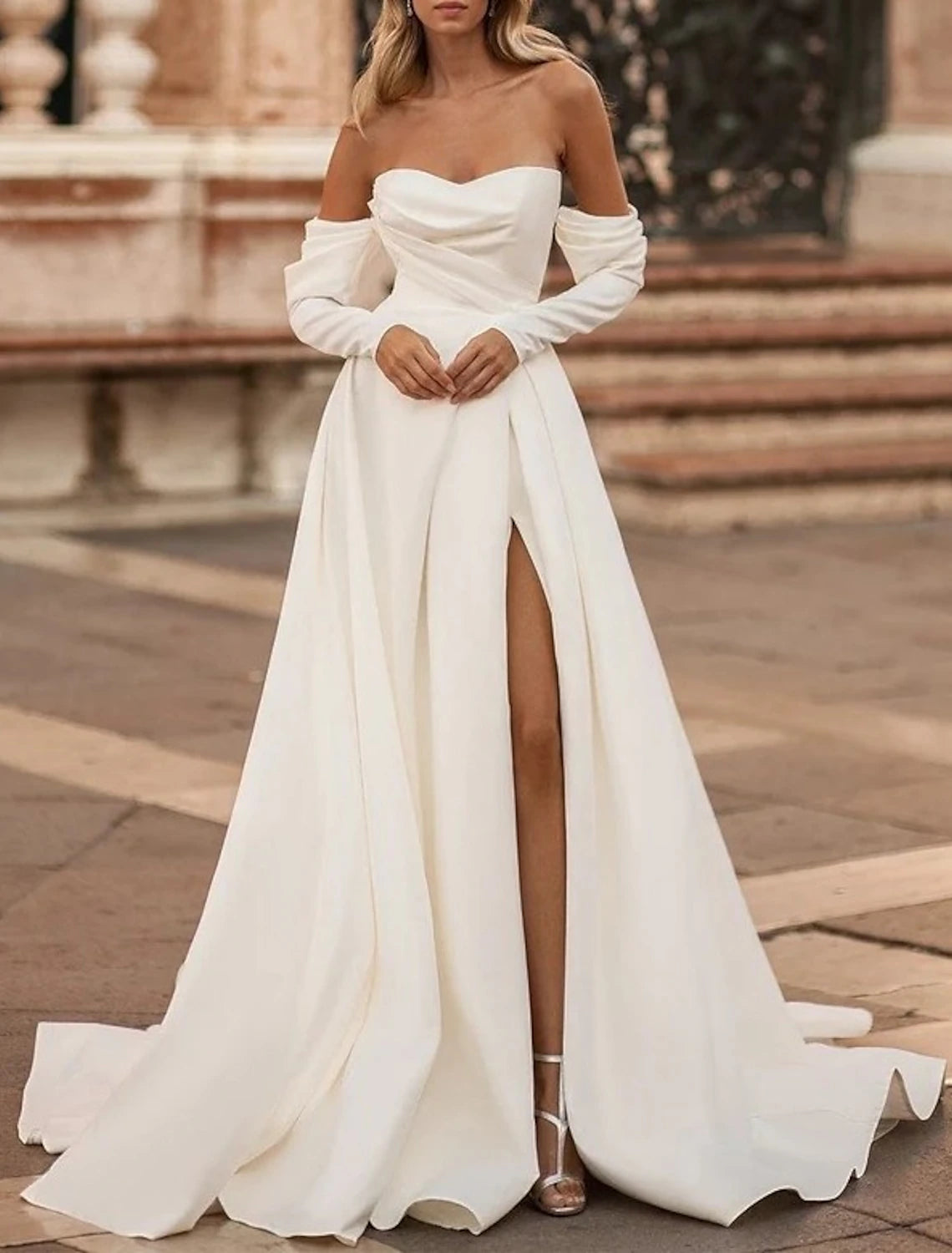 Wholesa Hall Simple Wedding Dresses A-Line Off Shoulder Long Sleeve Court Train Satin Bridal Gowns With Split Front Solid Color