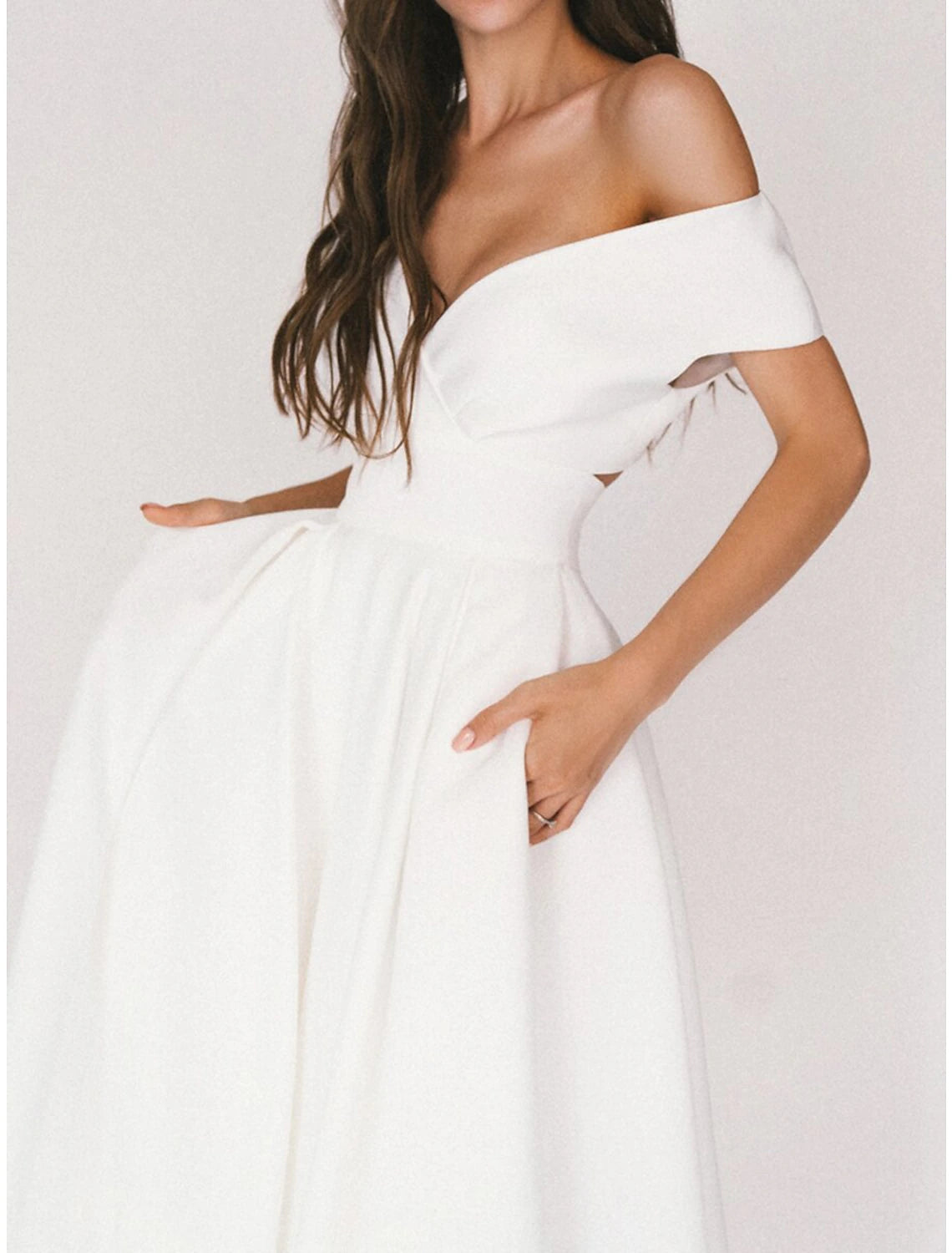 Wholesa Reception Little White Dresses Casual Wedding Dresses A-Line V Neck Cap Sleeve Tea Length Chiffon Bridal Gowns With Pleats