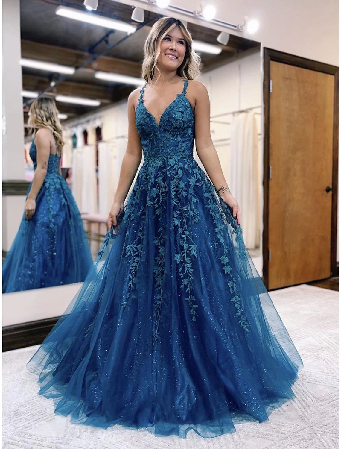 Wholesale Ball Gown A-Line Prom Dresses Sparkle & Shine Dress Formal Floor Length Sleeveless V Neck Tulle Backless with Glitter Appliques