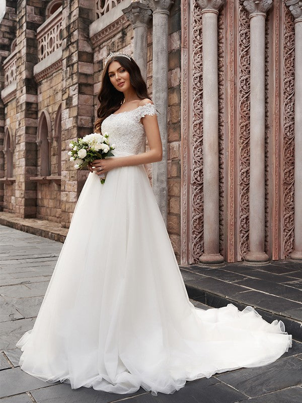 Wholesa  A-Line/Princess Applique Off-the-Shoulder Sleeveless Tulle Court Train Wedding Dresses