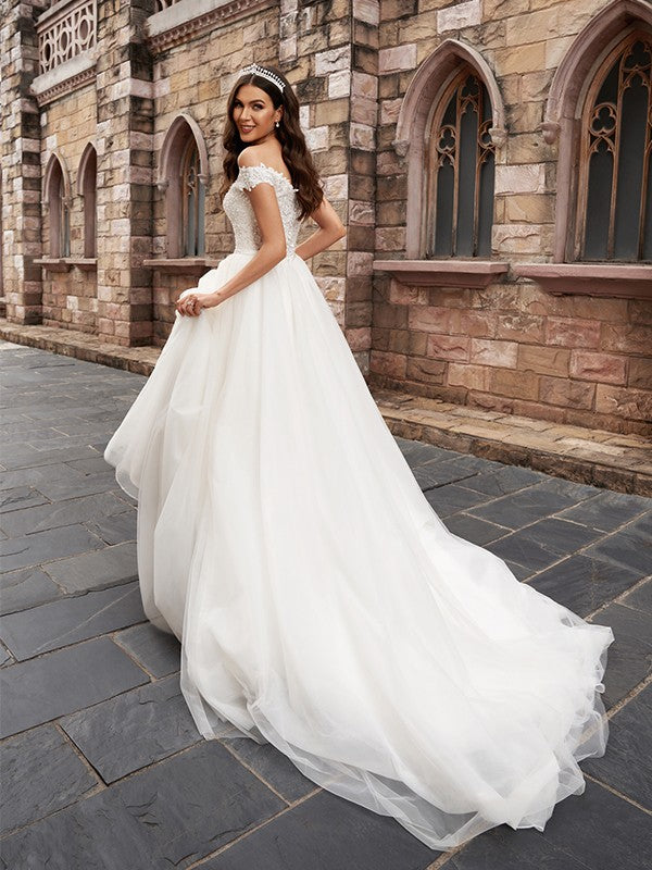 Wholesa  A-Line/Princess Applique Off-the-Shoulder Sleeveless Tulle Court Train Wedding Dresses