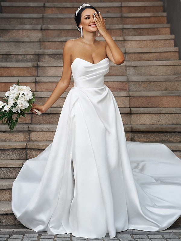 Wholesa  A-Line/Princess Satin Ruffles Sweetheart Sleeveless Chapel Train Wedding Dresses