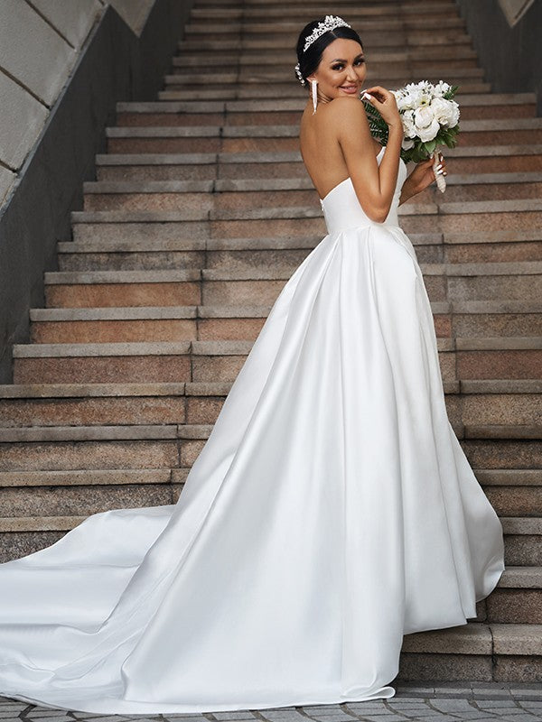 Wholesa  A-Line/Princess Satin Ruffles Sweetheart Sleeveless Chapel Train Wedding Dresses