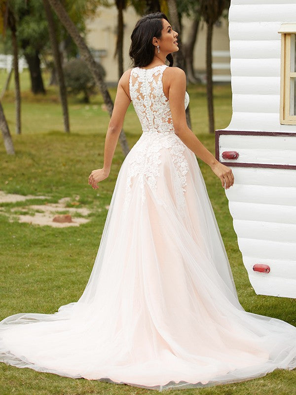 Wholesa  A-Line/Princess Tulle Lace V-neck Sleeveless Court Train Wedding Dresses