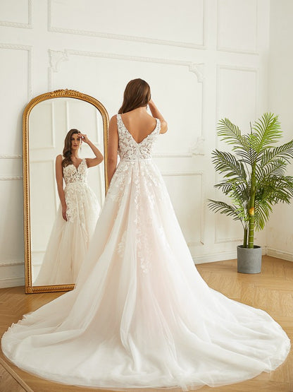 Wholesa  A-Line/Princess Tulle Applique V-neck Sleeveless Chapel Train Wedding Dresses