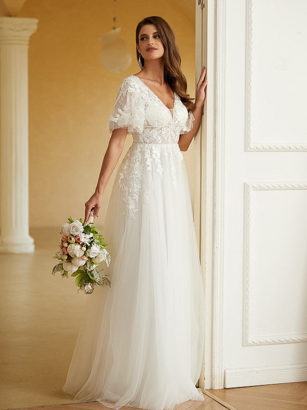 Wholesa A-Line/Princess Tulle Lace V-neck Short Sleeves Floor-Length Wedding Dresses