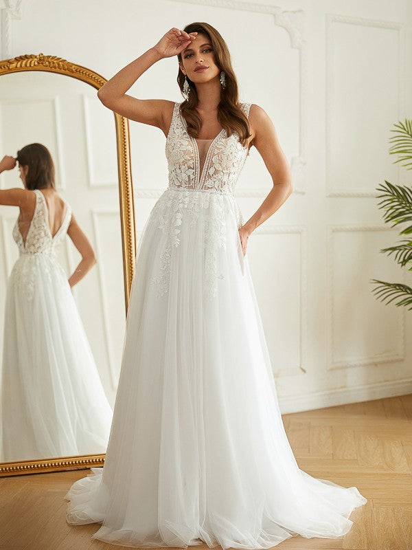 Wholesa A-Line/Princess Tulle Applique V-neck Sleeveless Sweep/Brush Train Wedding Dresses