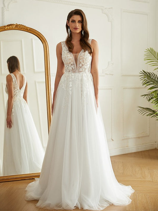 Wholesa A-Line/Princess Tulle Applique V-neck Sleeveless Sweep/Brush Train Wedding Dresses