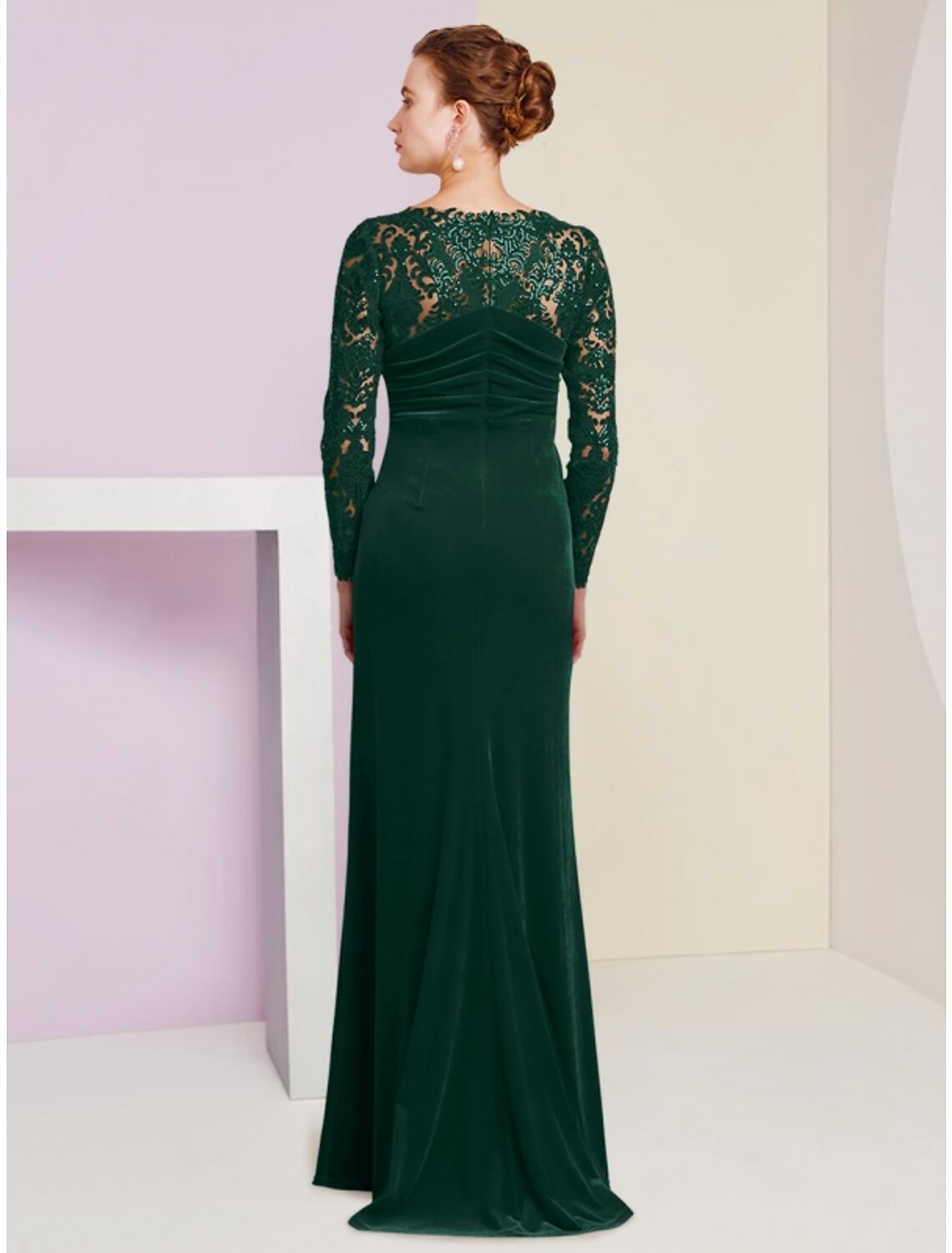 Wholesa  A-Line Mother of the Bride Dress Wedding Guest Party Elegant Scoop Neck Floor Length Velvet Long Sleeve with Lace Sequin Split Front