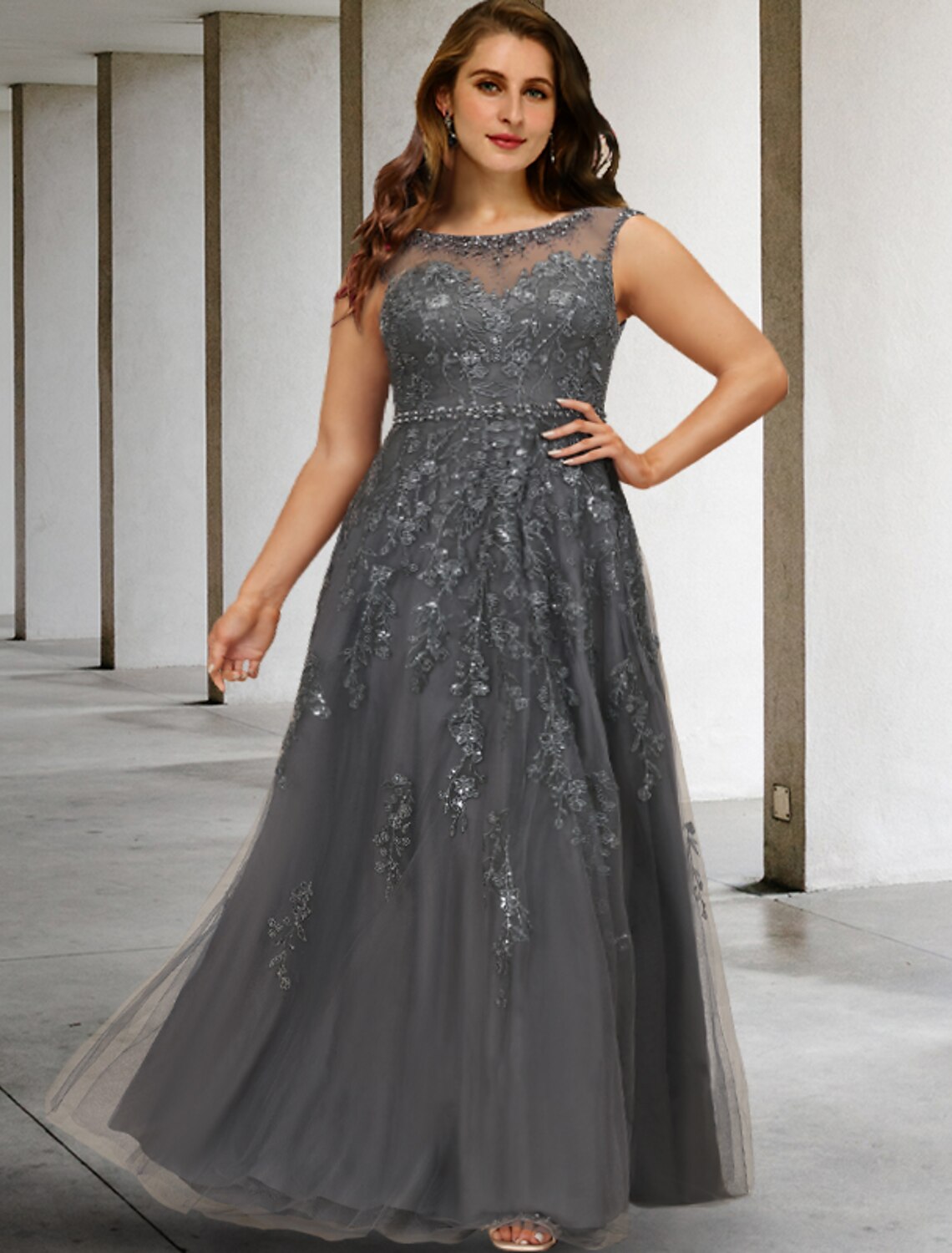 Wholesale A-Line Plus Size Curve Mother of the Bride Dresses Elegant Dress Formal Floor Length Sleeveless Jewel Neck Lace with Beading Sequin Appliques