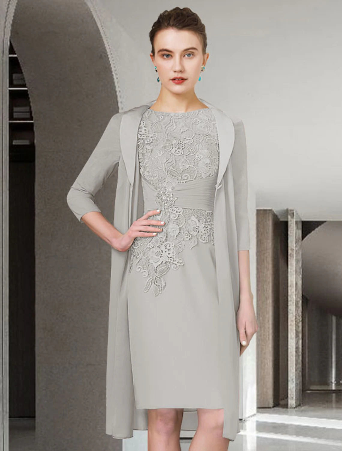 Wholesa  Two Piece Sheath / Column Mother of the Bride Dress Fall Wedding Guest Church Plus Size Elegant Jewel Neck Knee Length Chiffon Lace Half Sleeve Wrap Included Jacket Dresses with Ruched Appliques