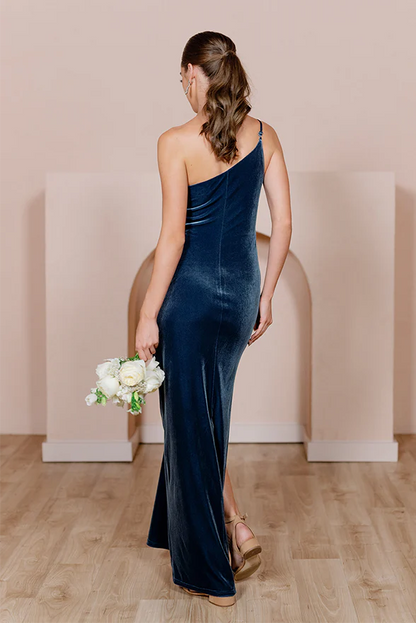 Wholesale Fashionable and Beautiful One Shoulder With Exposed Back Velvet dress Velvet Evening Dress Prom Dresses