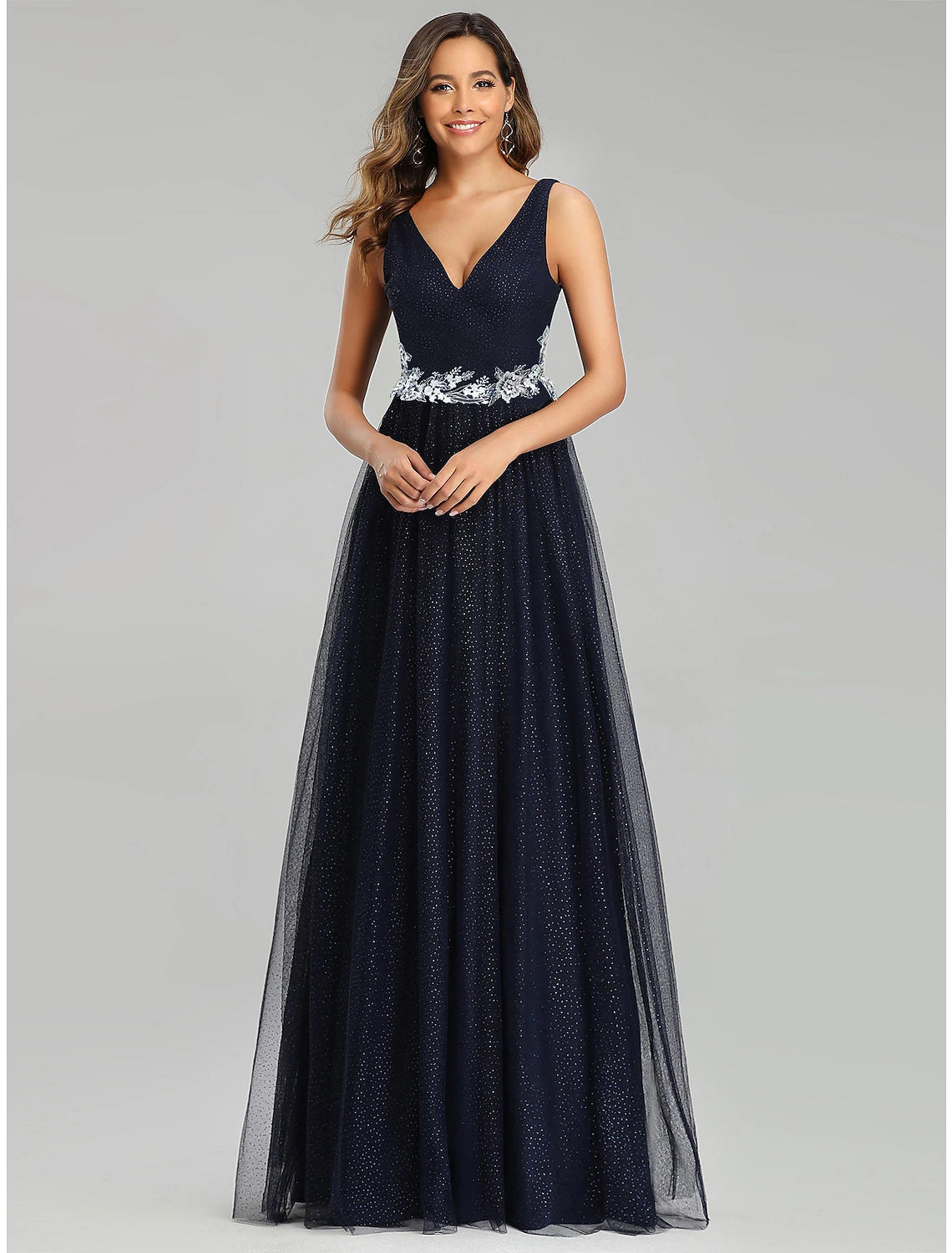 Wholesale A-Line Prom Dresses Empire Dress Wedding Guest Floor Length Sleeveless V Neck Tulle with Sequin Appliques