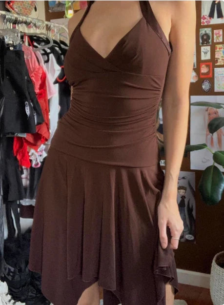 Aimishang Elegant A-Line Halter V-Neck Open Back Sleeveless Short Homecoming Dress Simple Summer Party Dress