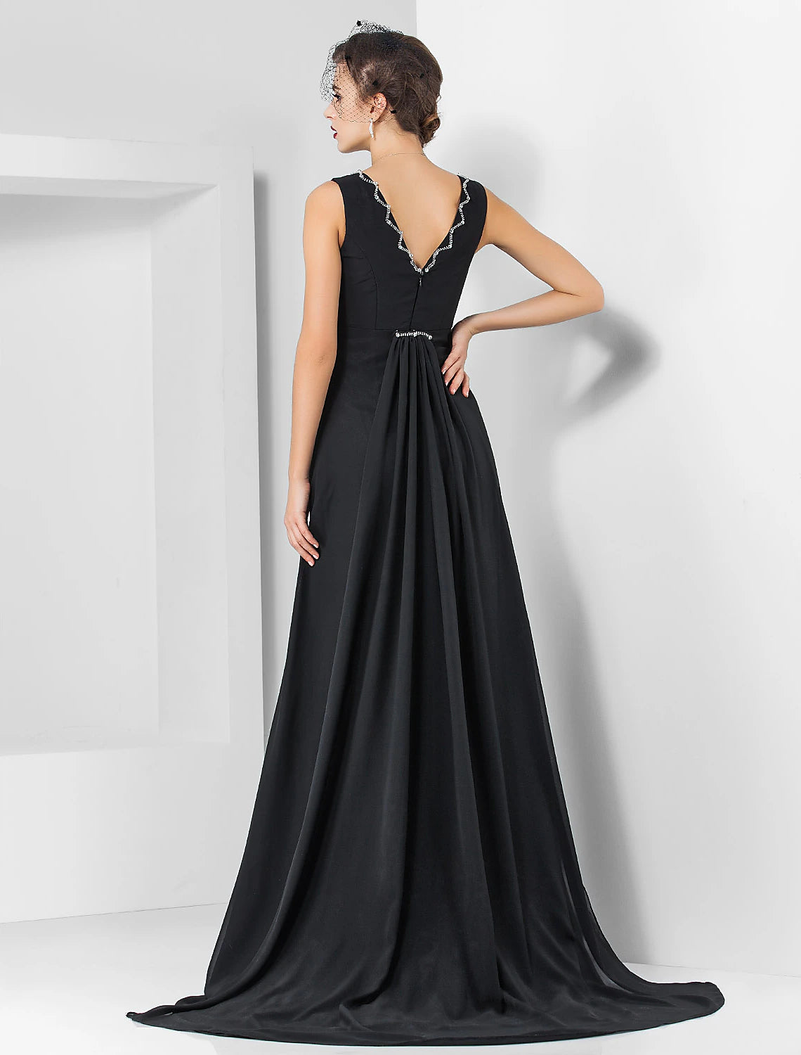 Wholesa Sheath / Column Elegant Engagement Formal Evening Dress V Neck Sleeveless Sweep / Brush Train Chiffon with Crystals Draping