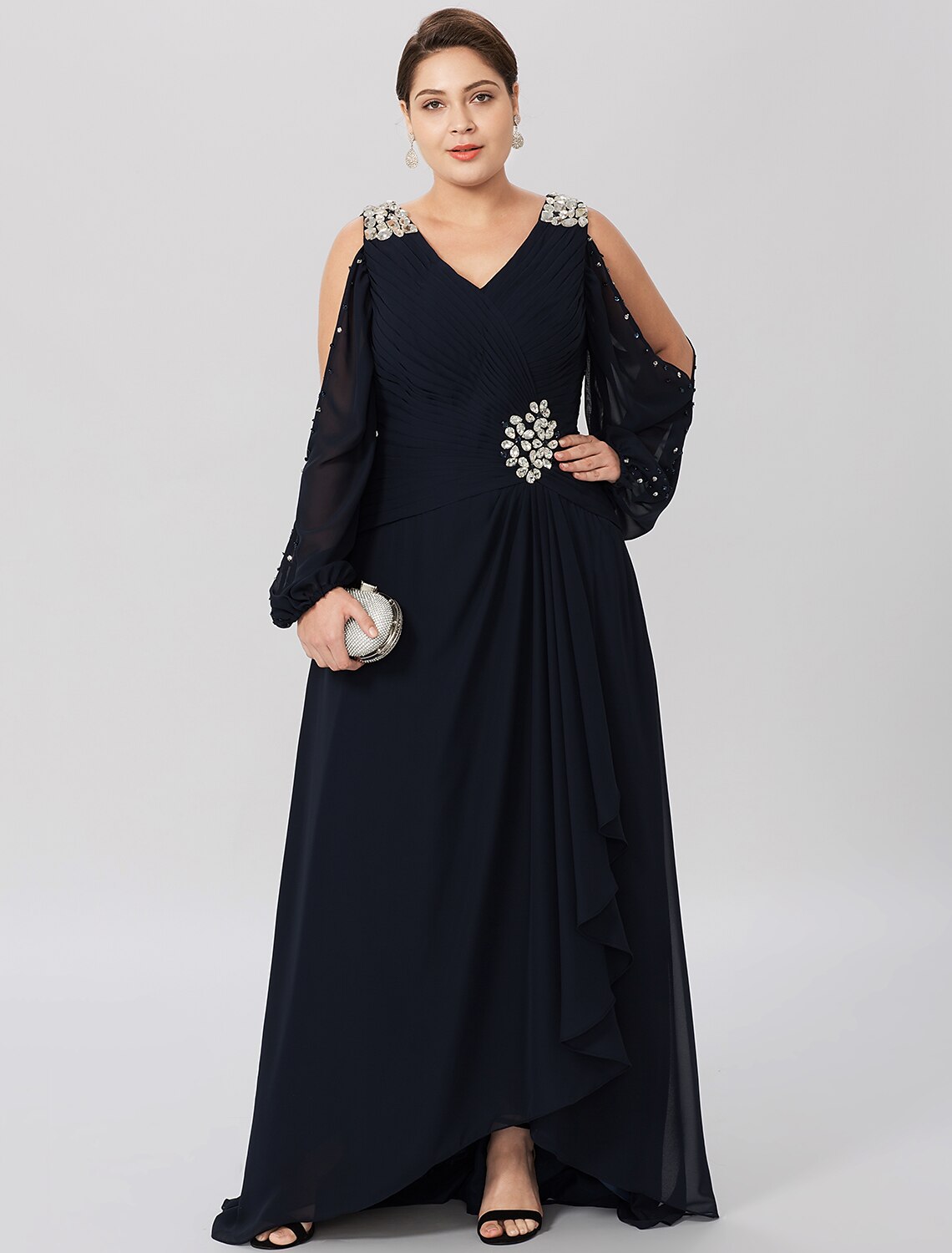 Wholesa  Sheath / Column Mother of the Bride Dress Plus Size Elegant High Low V Neck Asymmetrical Chiffon Stretch Satin Long Sleeve with Criss Cross Crystals