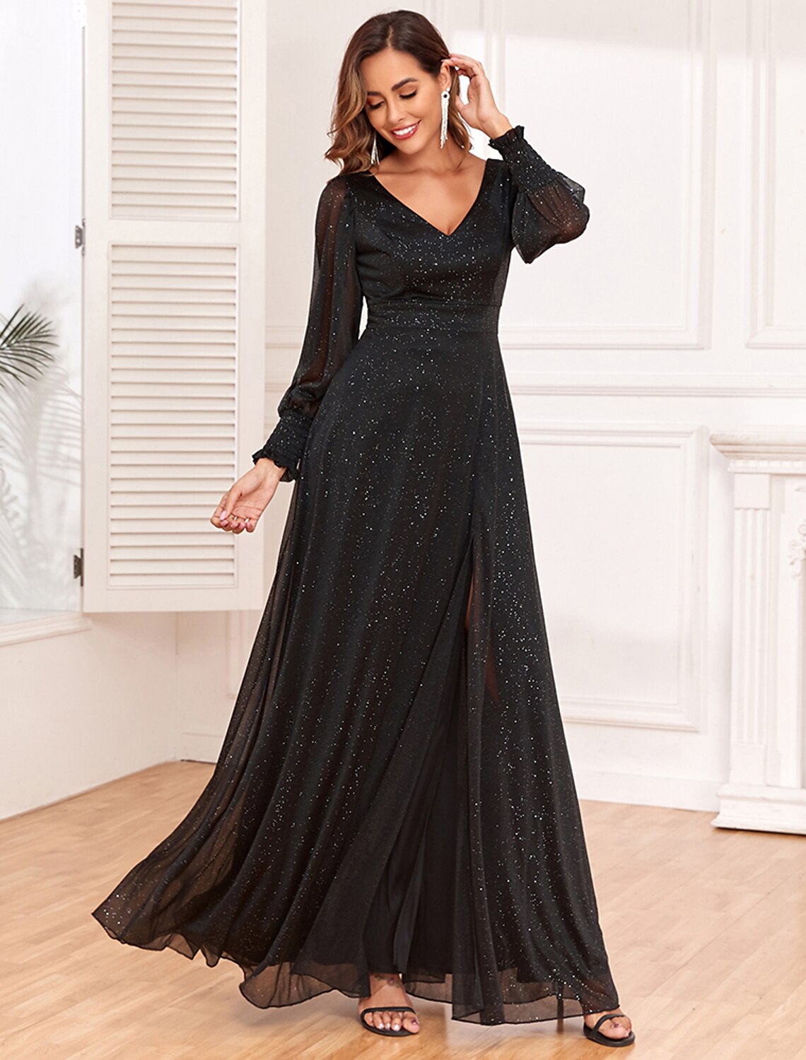 Wholesa A-Line Evening Gown Empire Black Dress Party Gothic Tulle Dress Floor Length Long Sleeve V Neck V Back with Glitter Slit