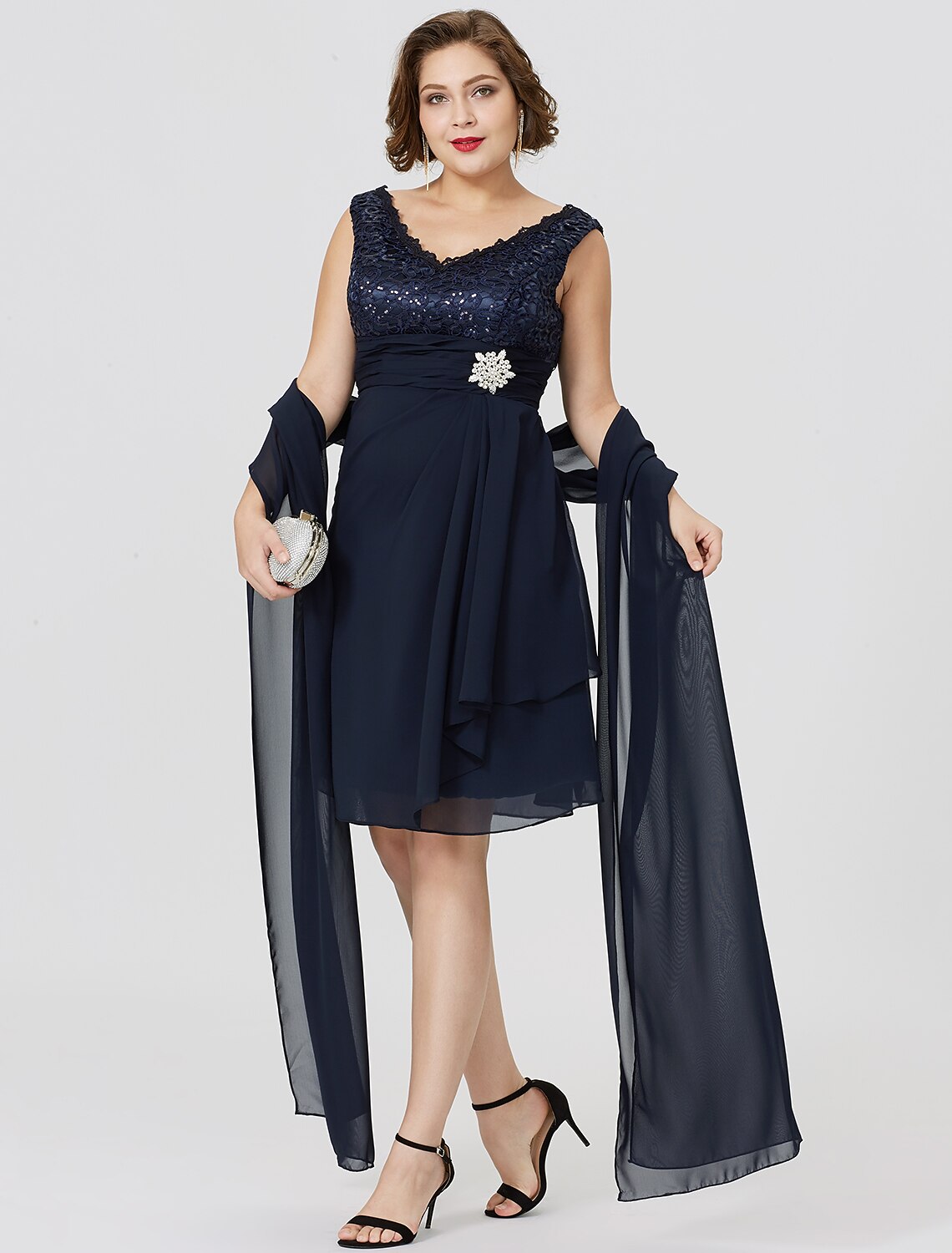 Wholesa A-Line Mother of the Bride Dress Classic & Timeless Plus Size Wrap Included V Neck Knee Length Chiffon Lace Sleeveless yes with Ruched Crystal Brooch