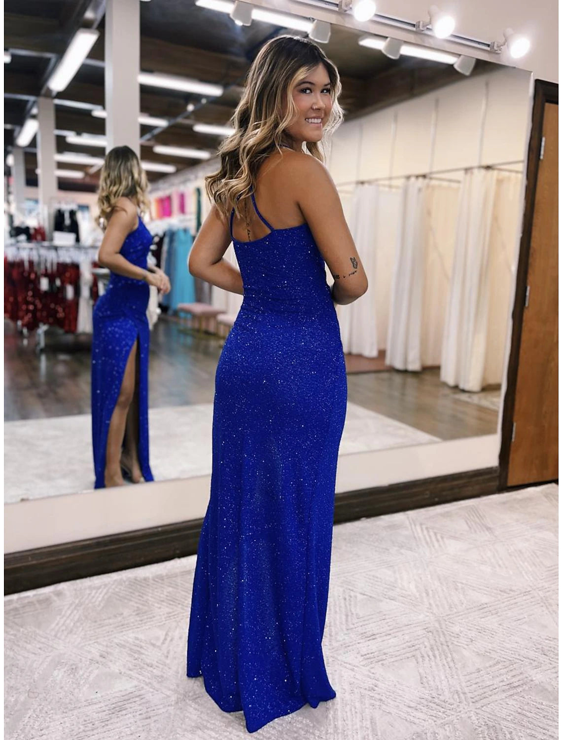 Wholesale Mermaid / Trumpet Prom Dresses Glittering Dress Formal Floor Length Sleeveless V Neck Satin Backless with Glitter