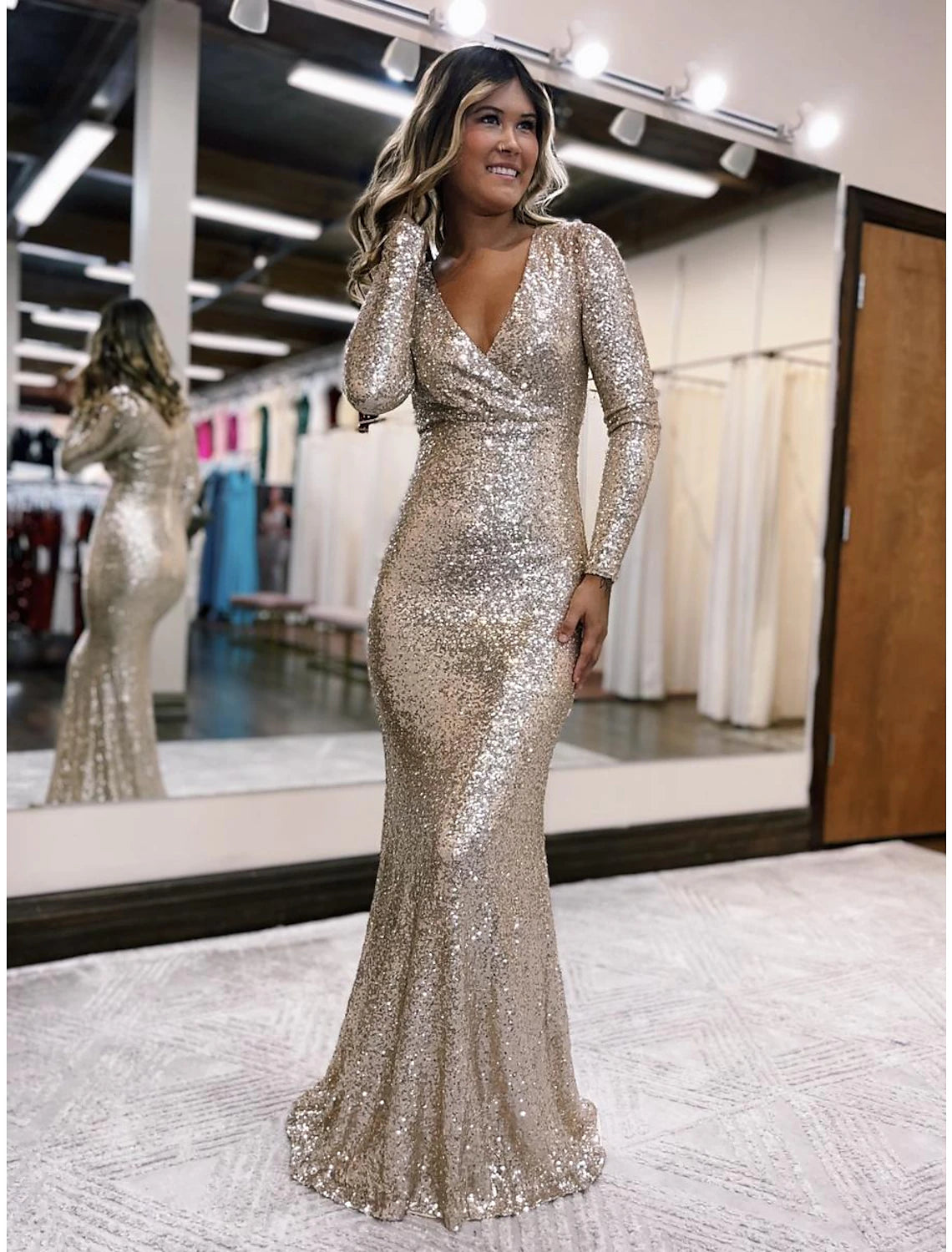 Wholesale Mermaid / Trumpet Evening Gown Sexy Dress Formal Floor Length Long Sleeve V Neck Sequined with Sequin