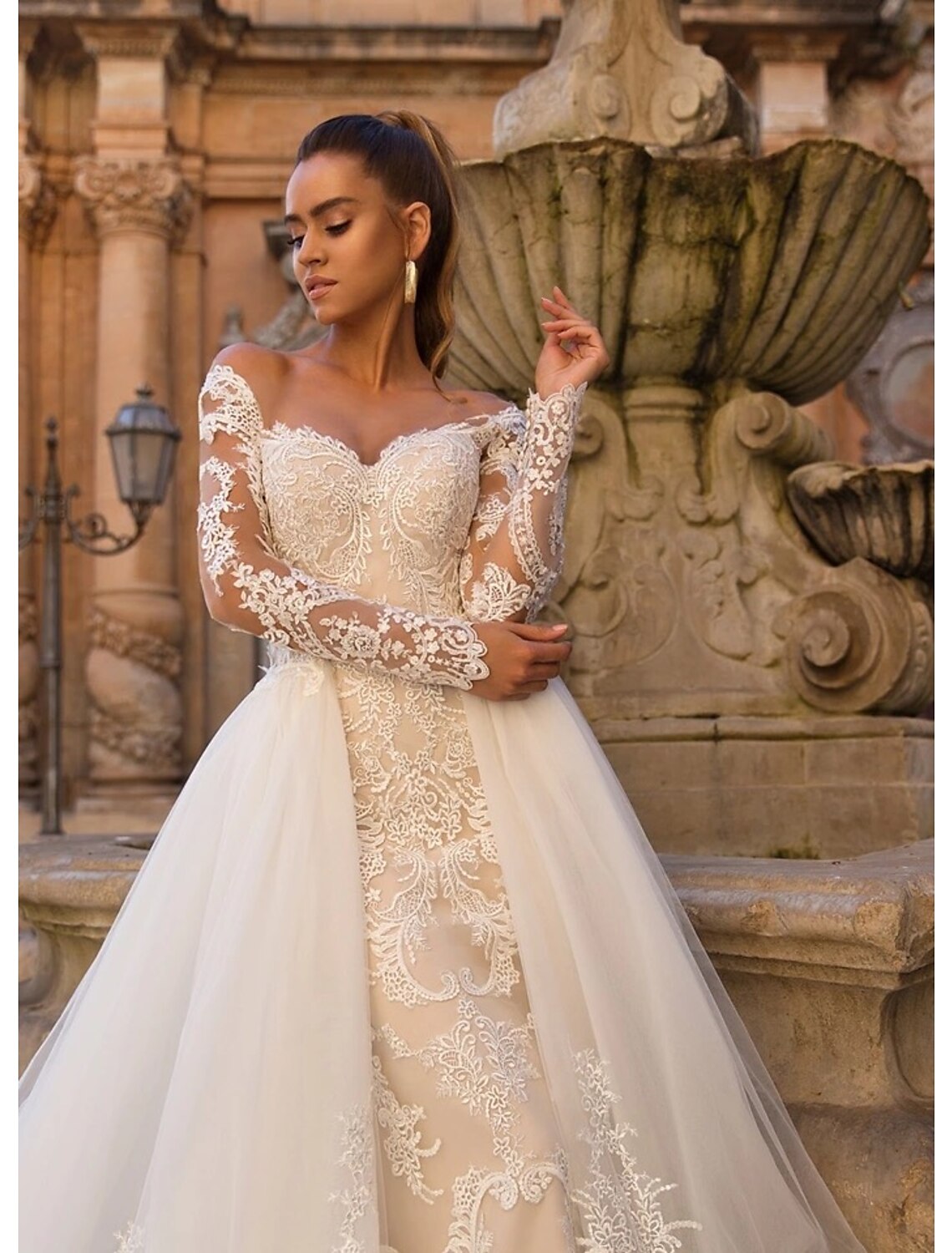 Wholesale Engagement Formal Fall Wedding Dresses Two Piece Sweetheart Long Sleeve Court Train Lace Outdoor Bridal Gowns With Appliques Summer Wedding Party