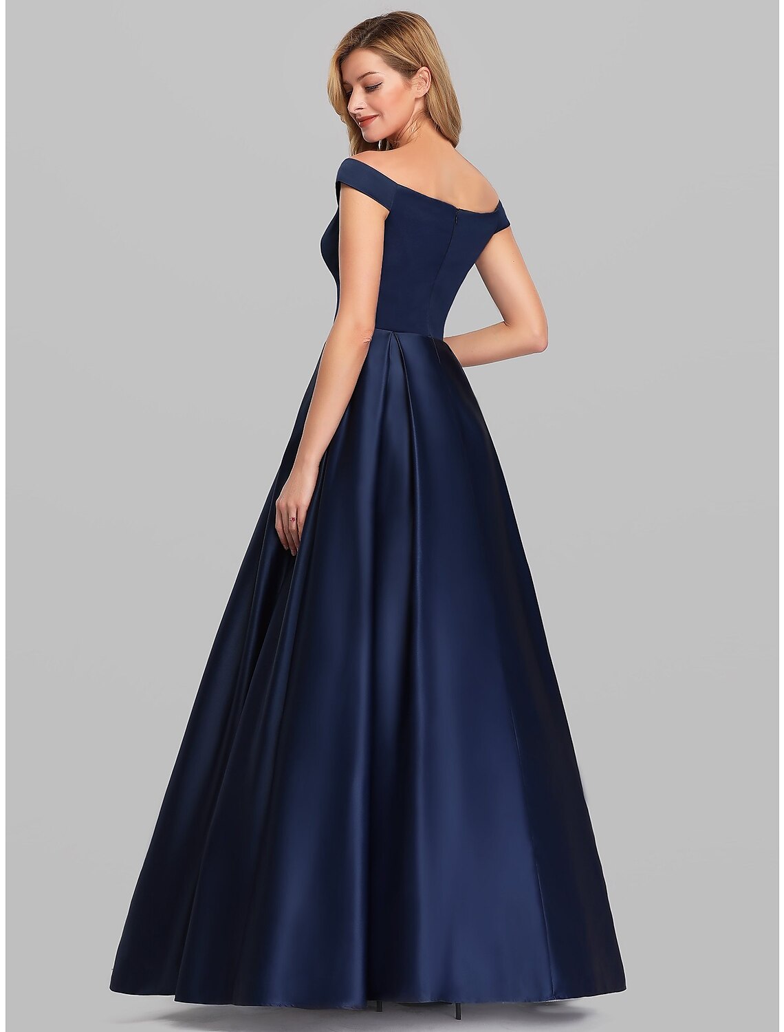 Wholesa  A-Line Evening Gown Party Dress Elegant & Luxurious Dress Wedding Guest Formal Evening Floor Length Sleeveless Plunging Neck Satin with Ruched