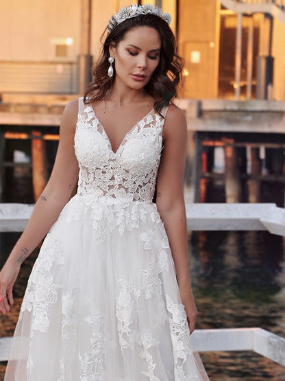 Wholesa  A-Line/Princess Tulle Sleeveless Applique V-neck Sweep/Brush Train Wedding Dresses