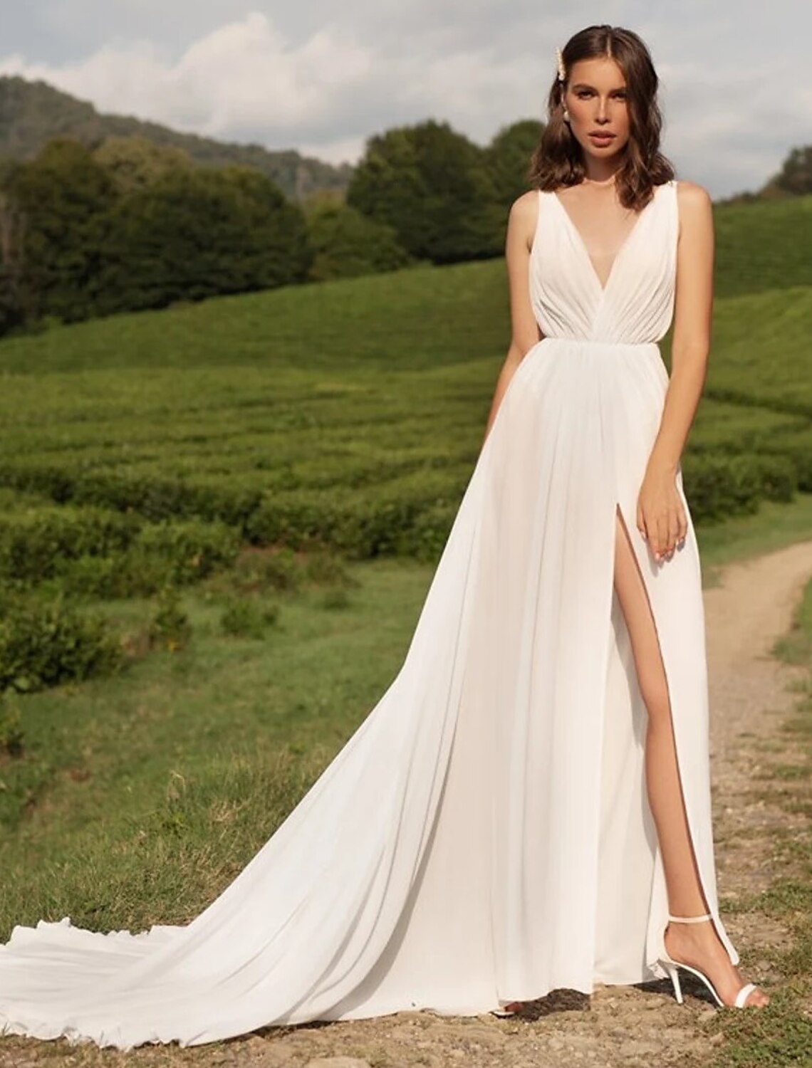 Wholesale Reception Sexy Casual Wedding Dresses A-Line V Neck Sleeveless Court Train Chiffon Bridal Gowns With Split Front Solid Color Summer Wedding Party