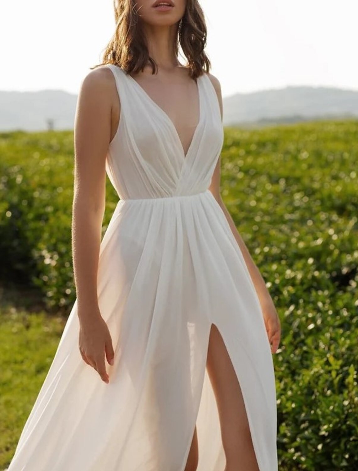 Wholesale Reception Sexy Casual Wedding Dresses A-Line V Neck Sleeveless Court Train Chiffon Bridal Gowns With Split Front Solid Color Summer Wedding Party