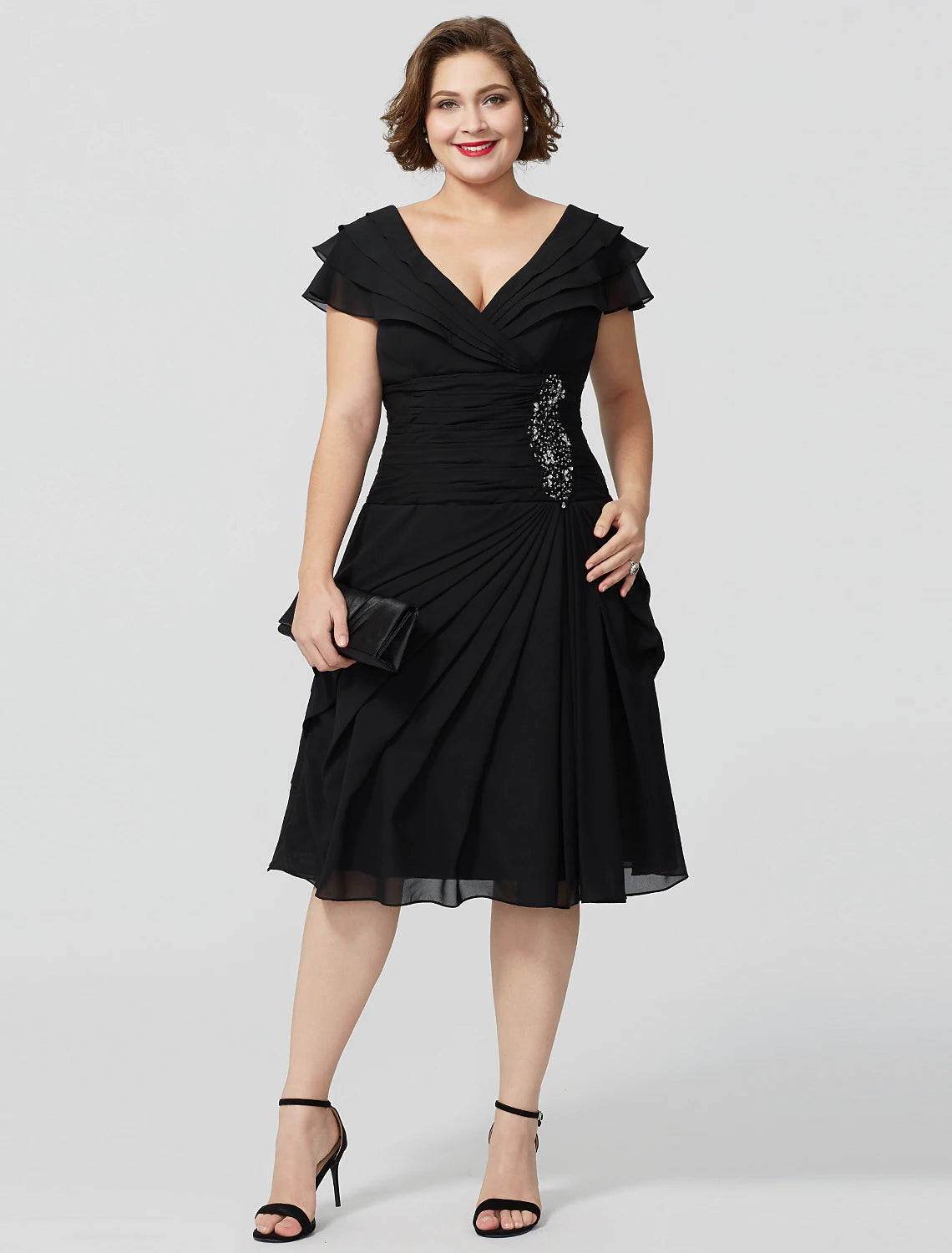 Wholesa A-Line Mother of the Bride Dress Plus Size Elegant Sexy V Neck Knee Length Chiffon Short Sleeve No with Beading Tiered