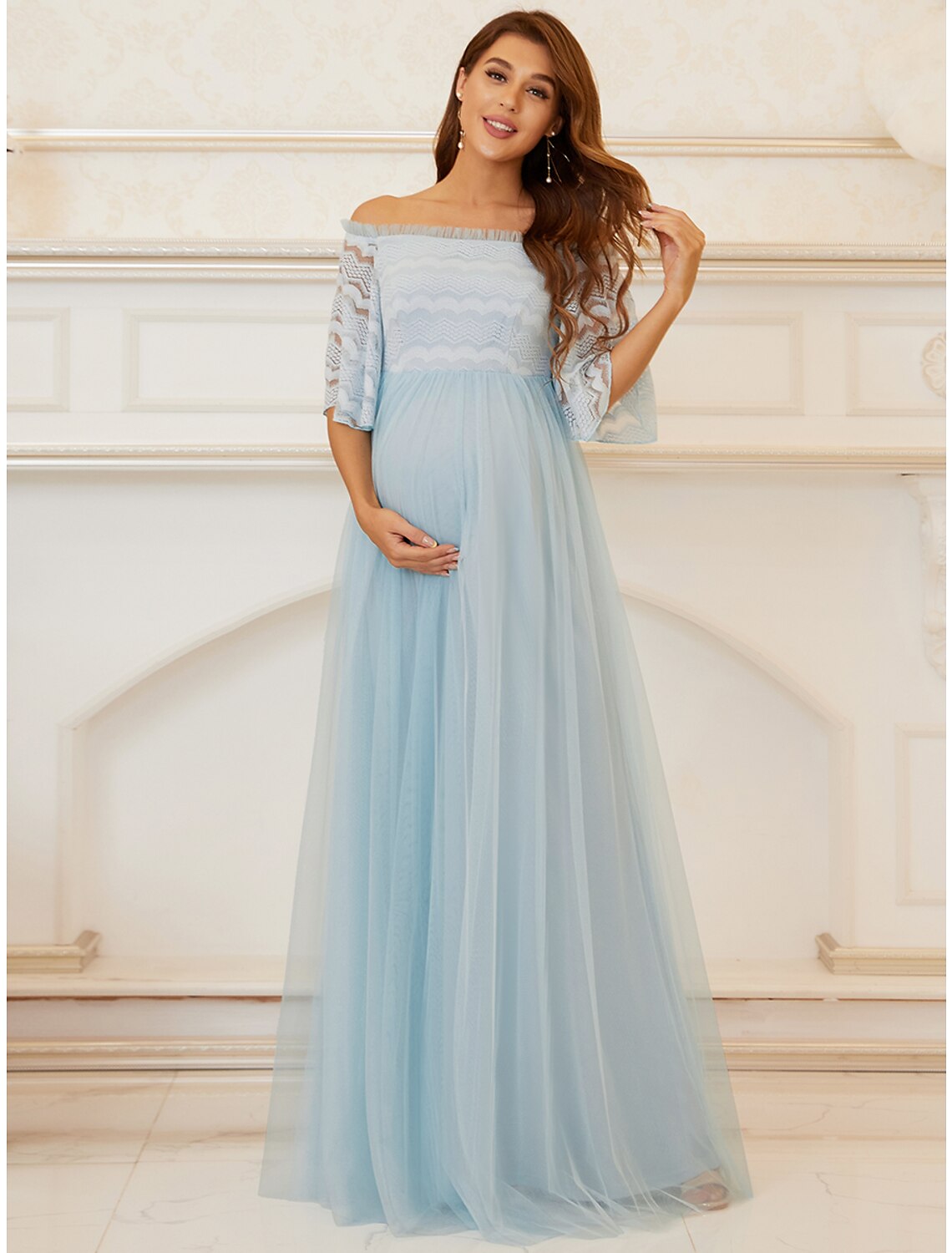 Wholesa A-Line Mother of the Bride Dress Maternity Elegant Off Shoulder Floor Length Lace Tulle Sleeveless with Tier