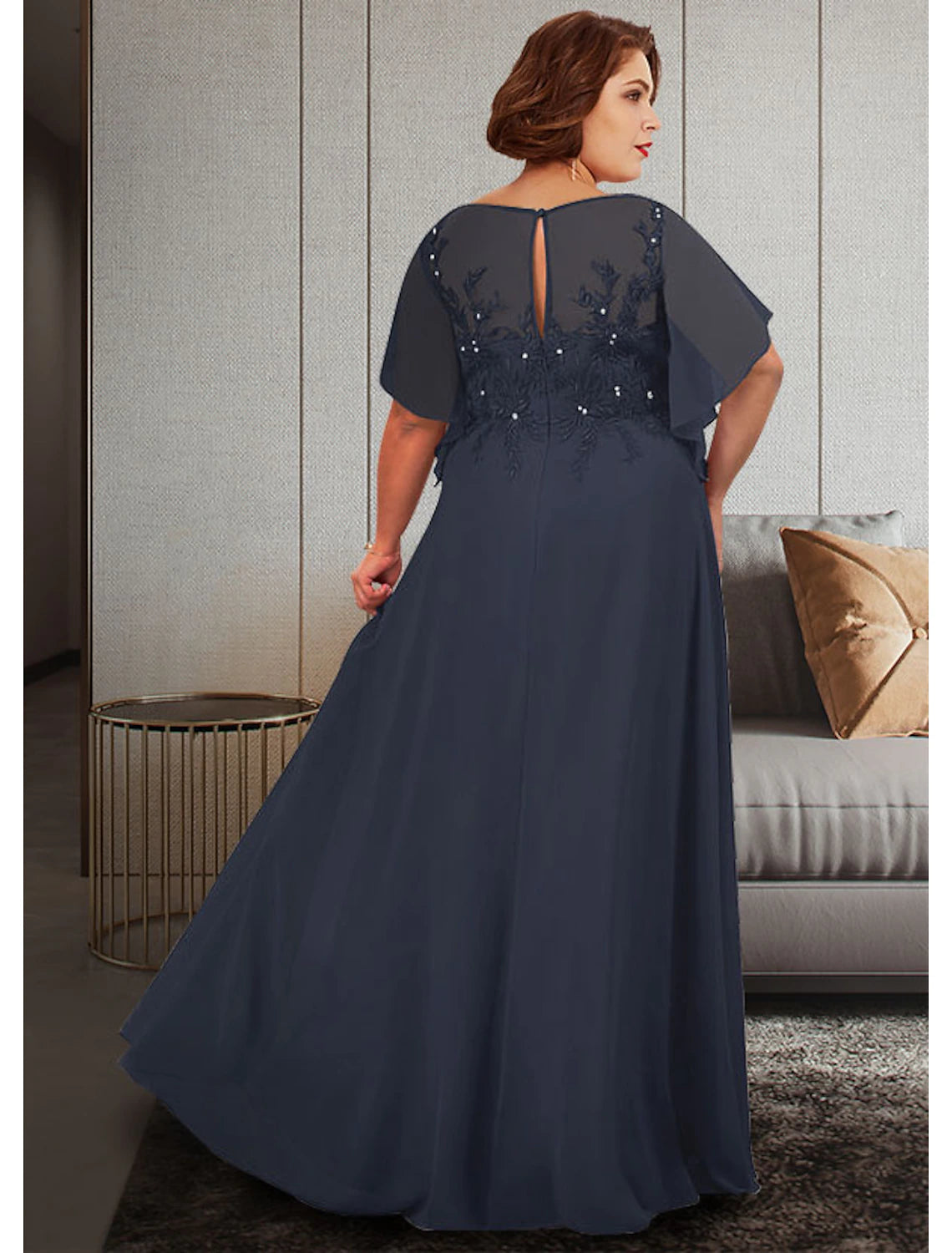 Wholesa A-Line Mother of the Bride Dress Plus Size Elegant Jewel Neck Floor Length Chiffon Lace Half Sleeve with Appliques