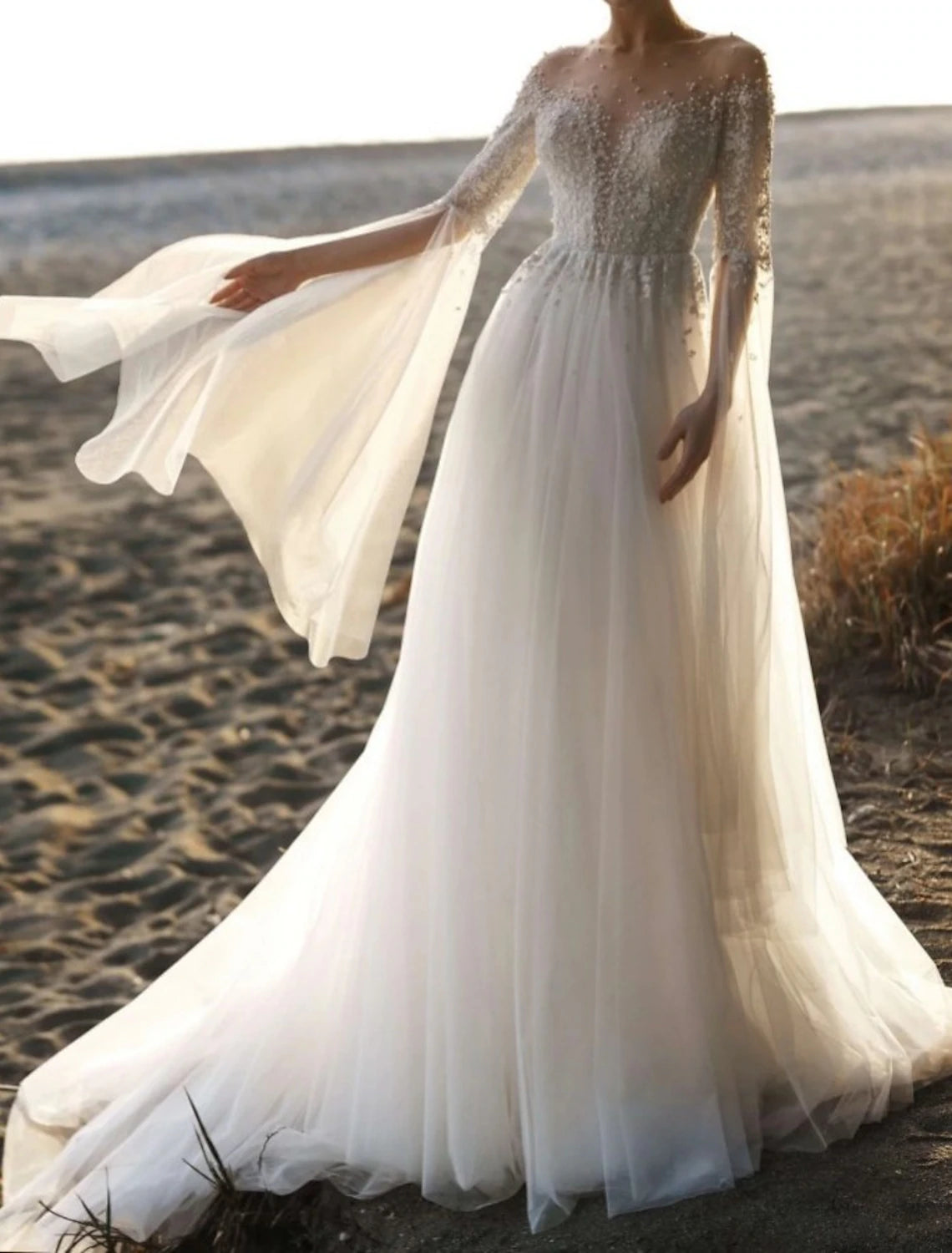 Wholesa Beach Boho Wedding Dresses A-Line Illusion Neck Long Sleeve Court Train Tulle Bridal Gowns With Beading Appliques